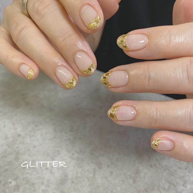 三軒茶屋にあるネイルサロン グリッター Glitter ハンド フット定額 6 800